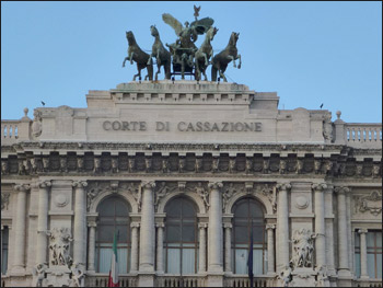 Dire “sei una m...” adesso si può