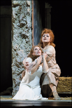 “Elektra”, applausi al Teatro San Carlo 