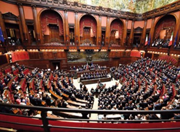 C'è chi vota. Noi manco una legge elettorale