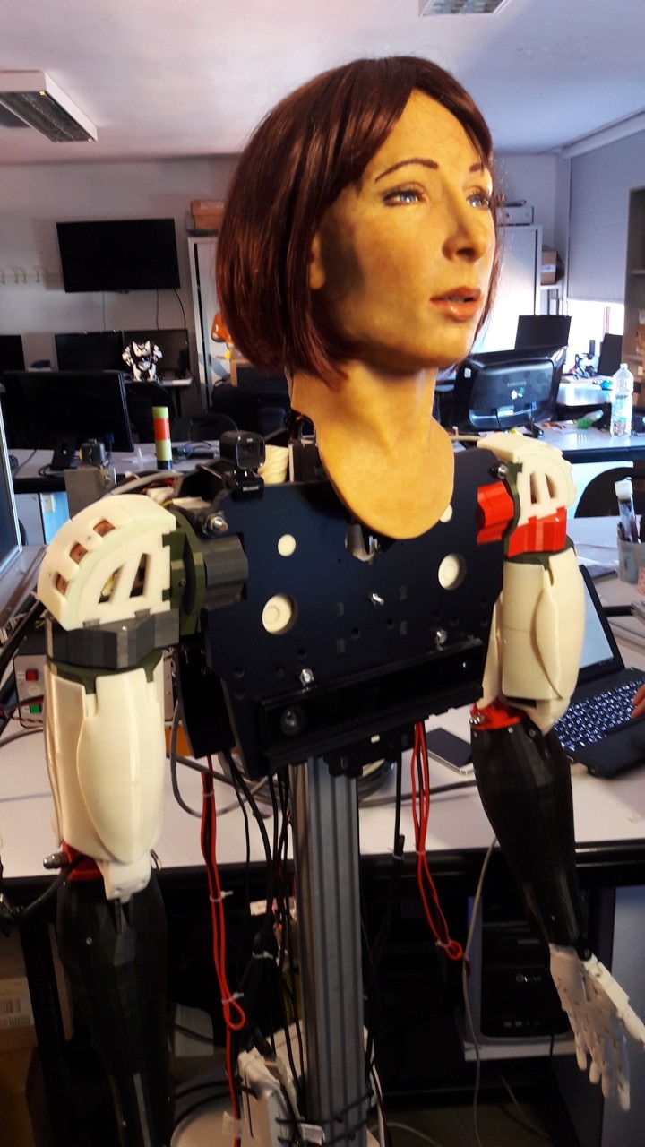 F.A.C.E.: il robot che si emoziona