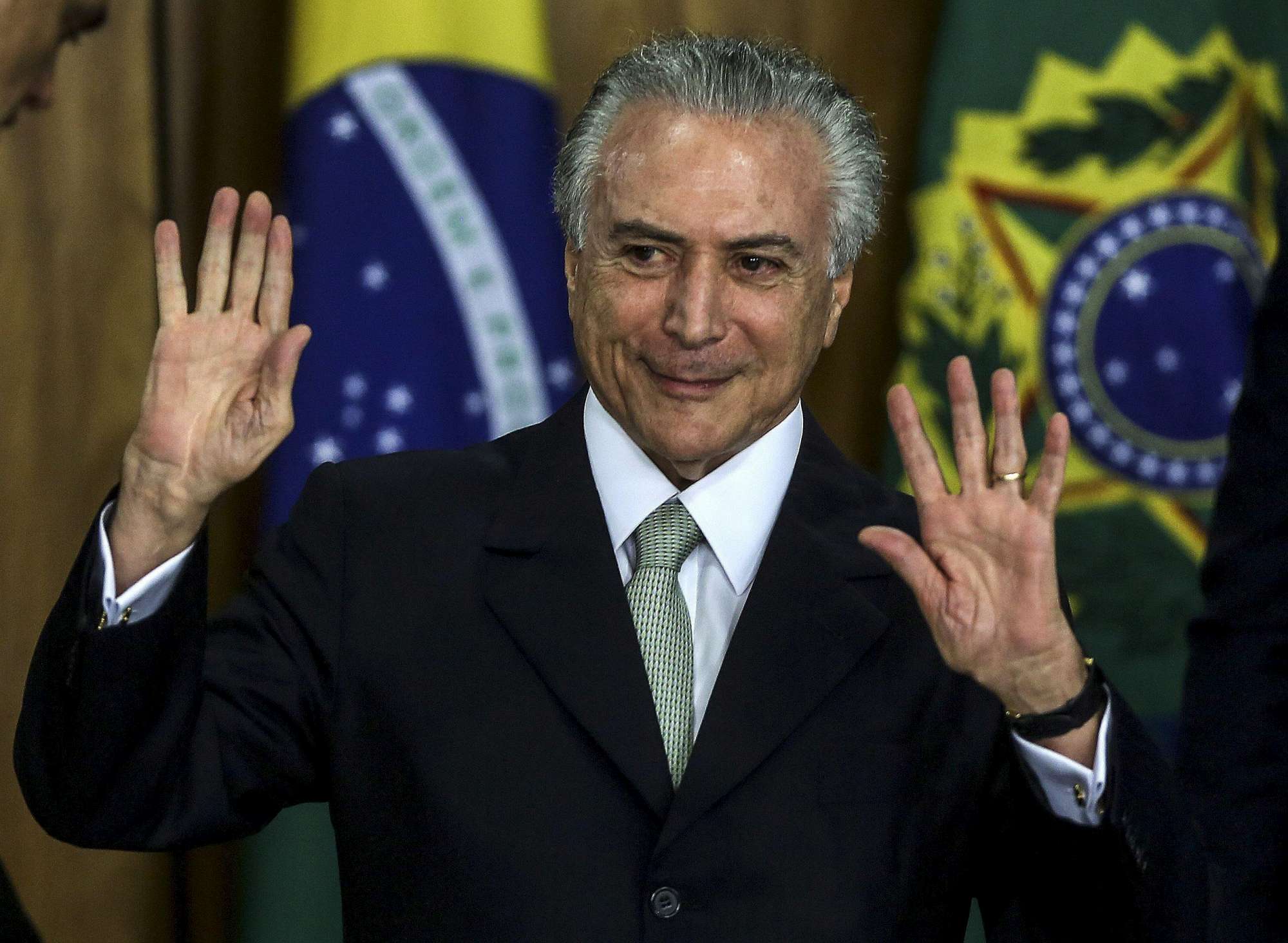 Brasile: Temer accusato di corruzione