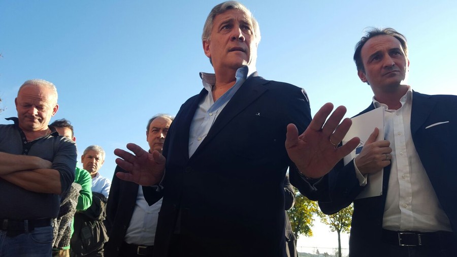 Tajani: "Siamo preoccupati per il futuro del Venezuela"