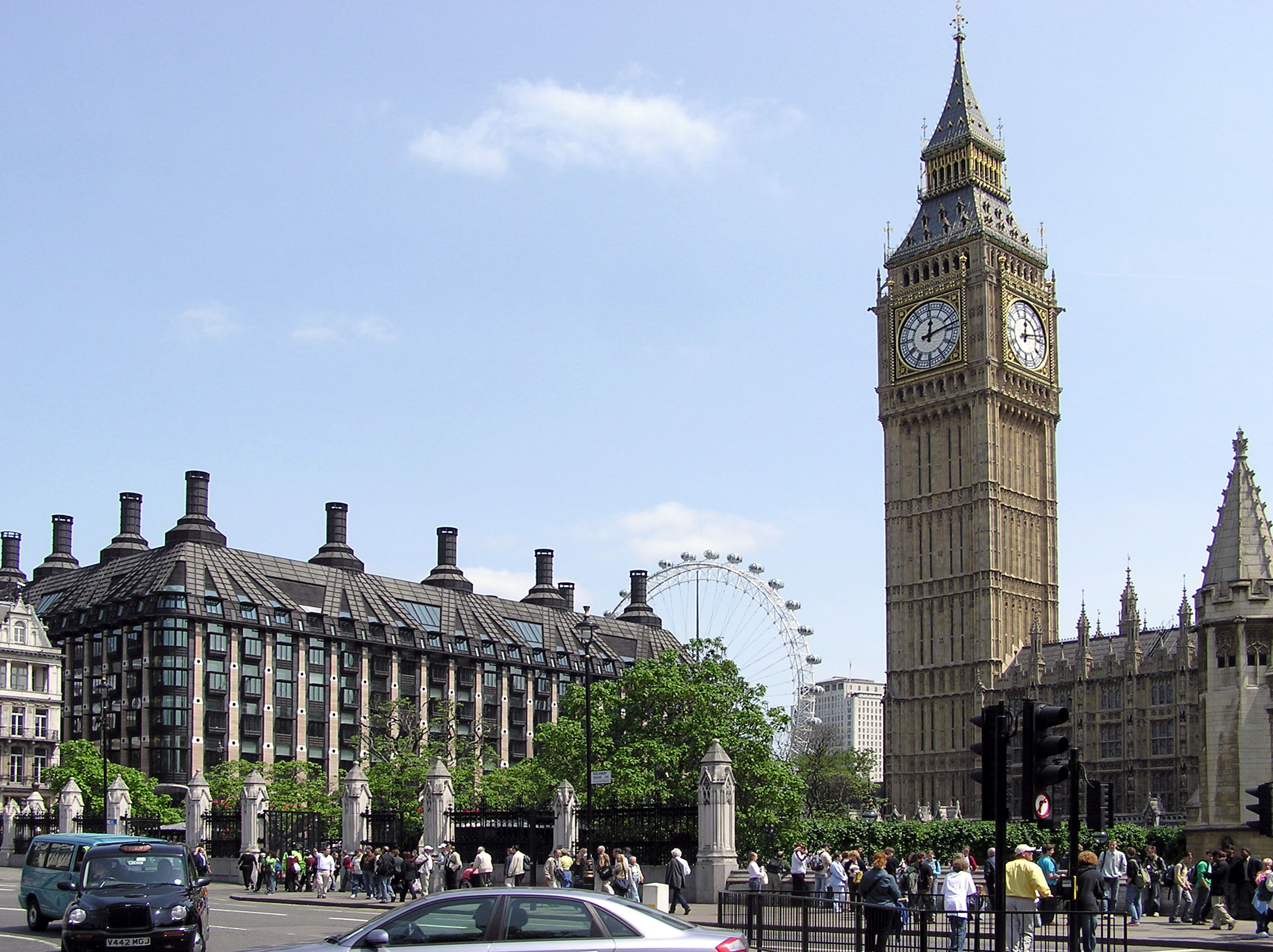 Ue fissa linee Brexit, Londra paghi conto fino al 2020 