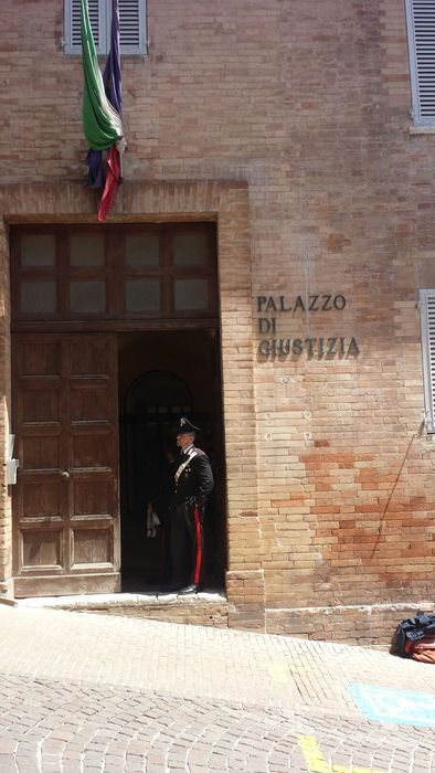 Bimbo morto di otite: indagati il medico omeopata e i genitori