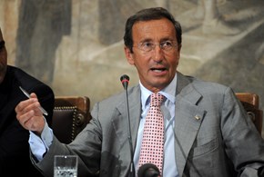 Gianfranco Fini e la mannaia giustizialista