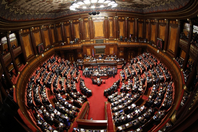 Manovra senza maggioranza politica, Senato sul filo
