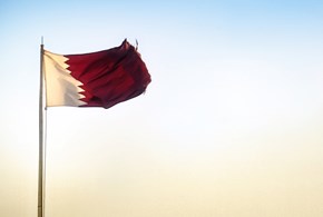 I Paesi arabi isolano il Qatar, ma l’Europa lo corteggia