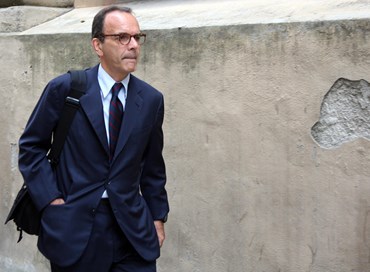 Al centro: Parisi, oh caro...