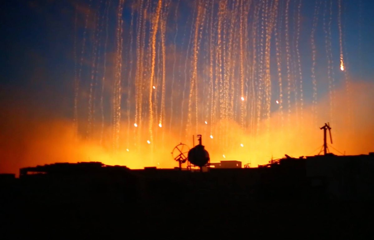 Siria: denuncia attivisti, “bombe al fosforo su Raqqa” 