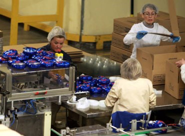 Istat, leggero calo della produzione industriale (-0,4%)
