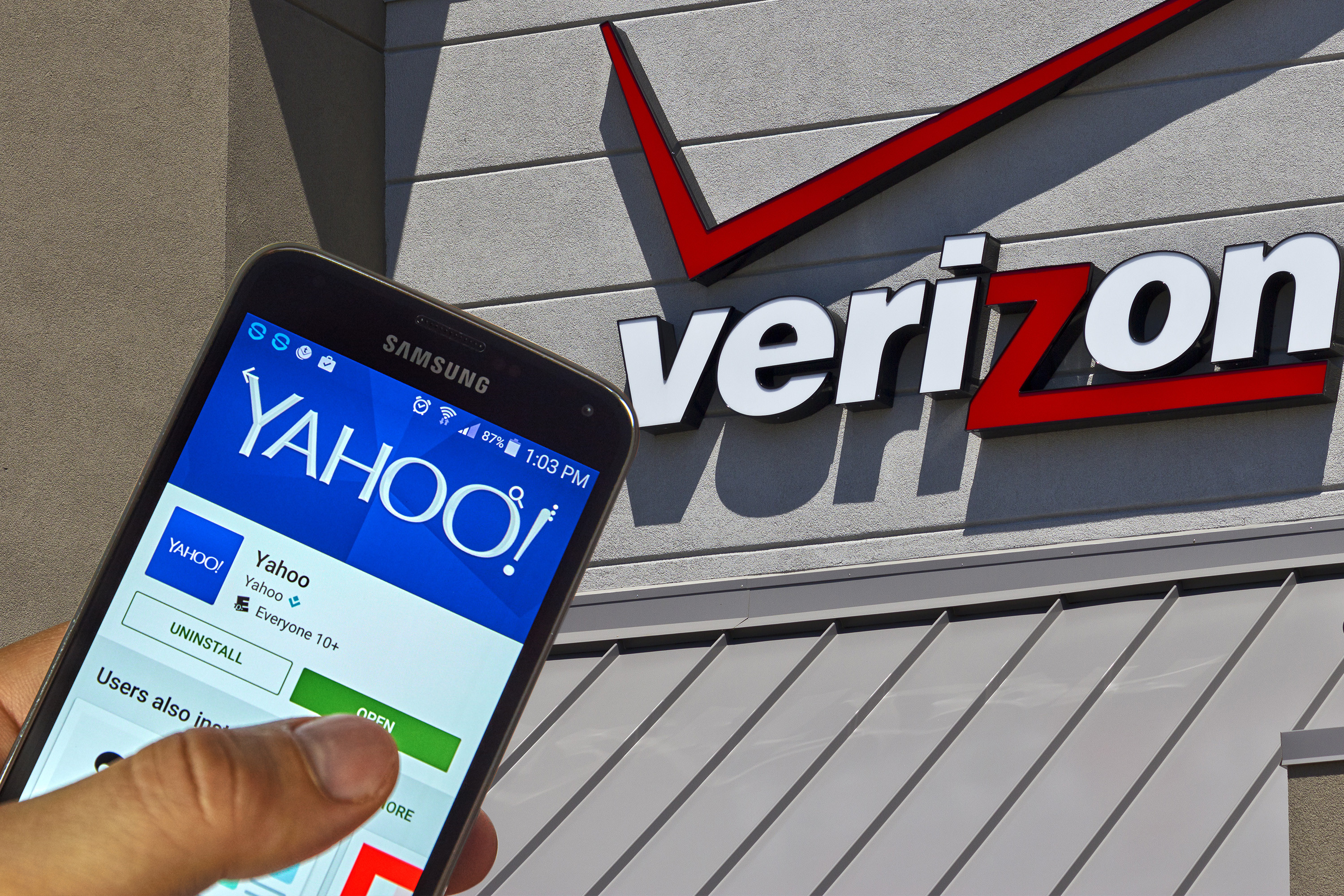 Vendita a Verizon, addio a Yahoo! 