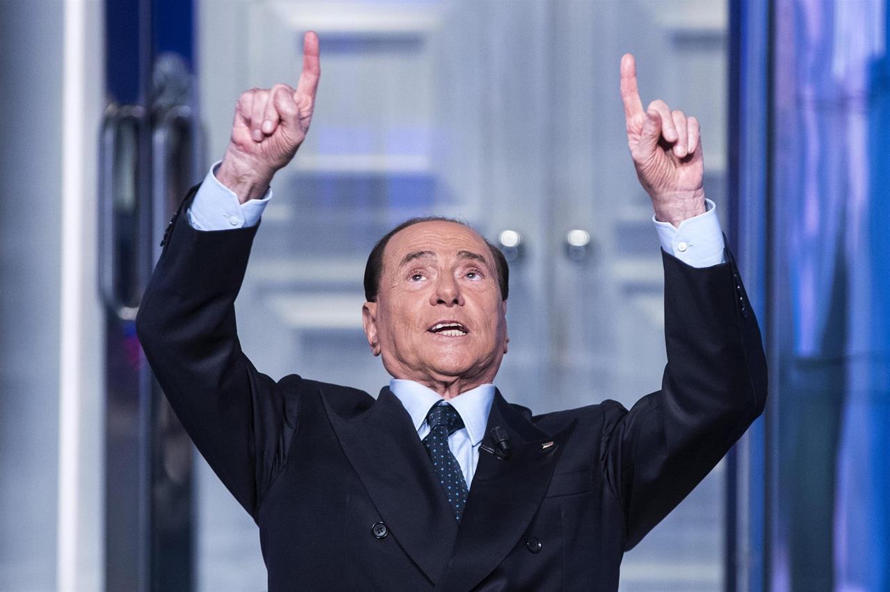 Berlusconi: “Mai con Renzi, alternativi al Pd”