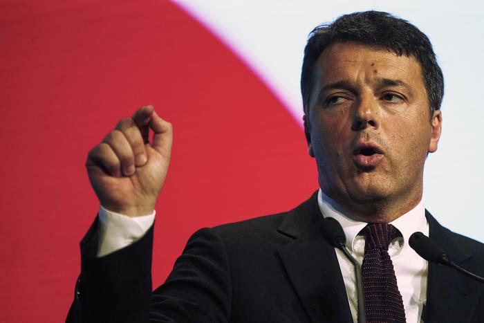 Scontro nel Pd, la minoranza non vota relazione di Renzi