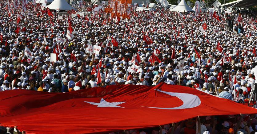 Erdogan reagisce dopo marcia Chp