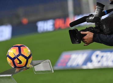 Diritti tv calcio, urbano Cairo valuta l’asta