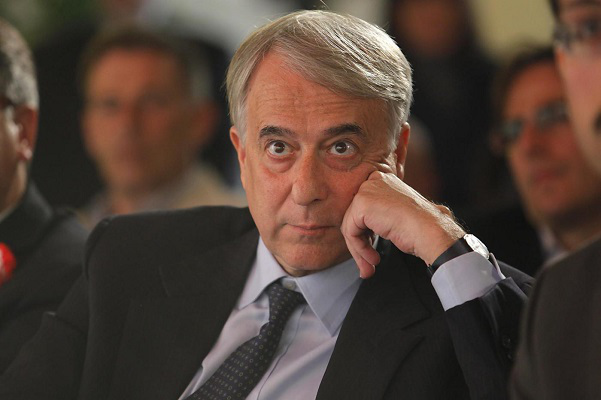 Mdp prova a ricucire con Pisapia dopo l’abbraccio “proibito”