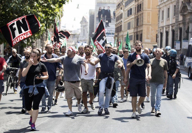 La meglio sinistra vuole giustiziare Forza Nuova