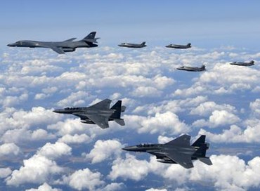 Corea: esercitazione congiunta tra i bombardieri di Seul e Washington