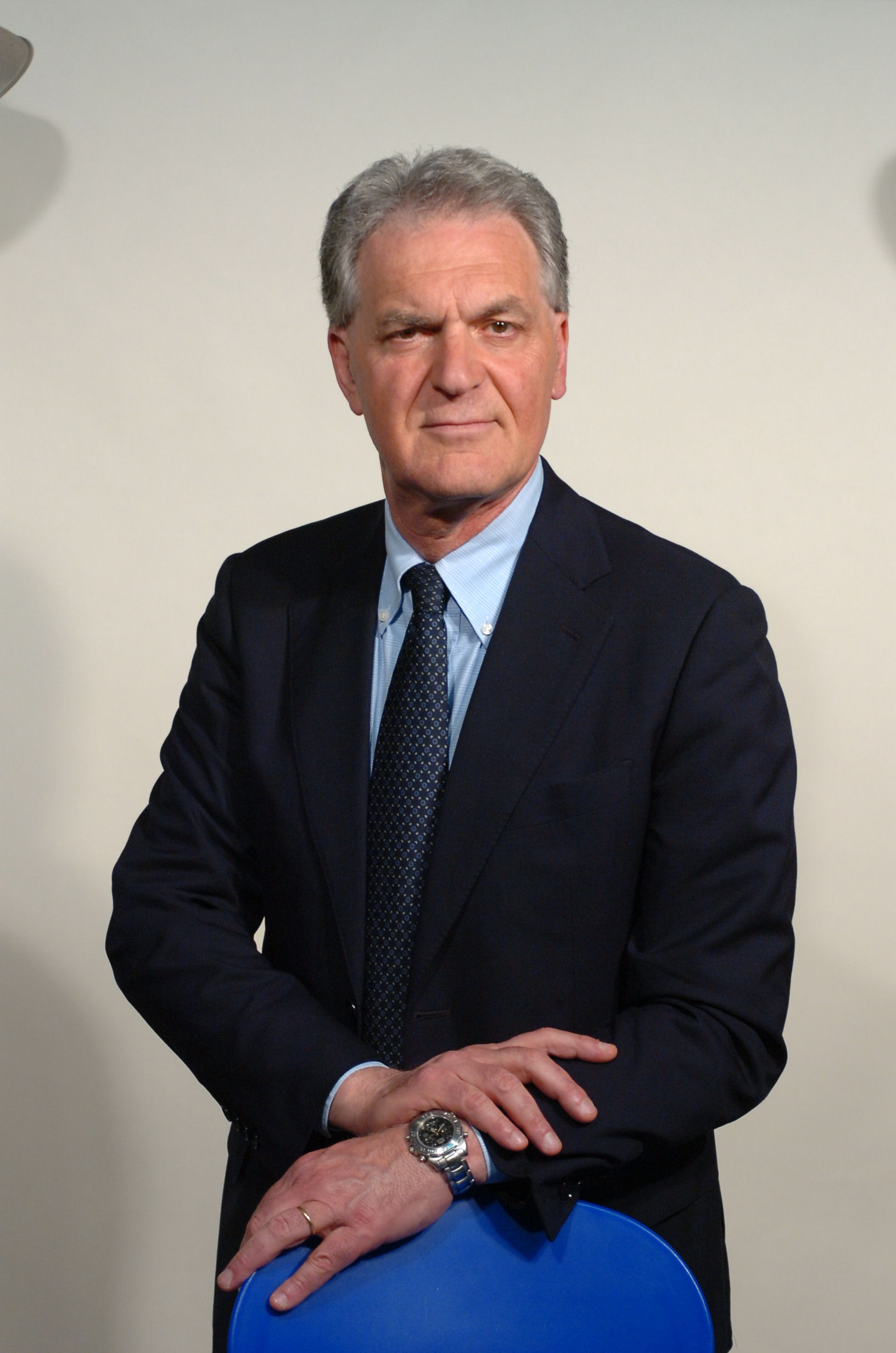 Celani è un terremoto: “Muovetevi!” 