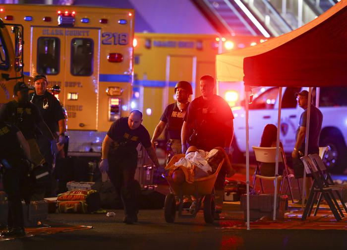 Strage a Las Vegas: 58 morti, l’Isis rivendica