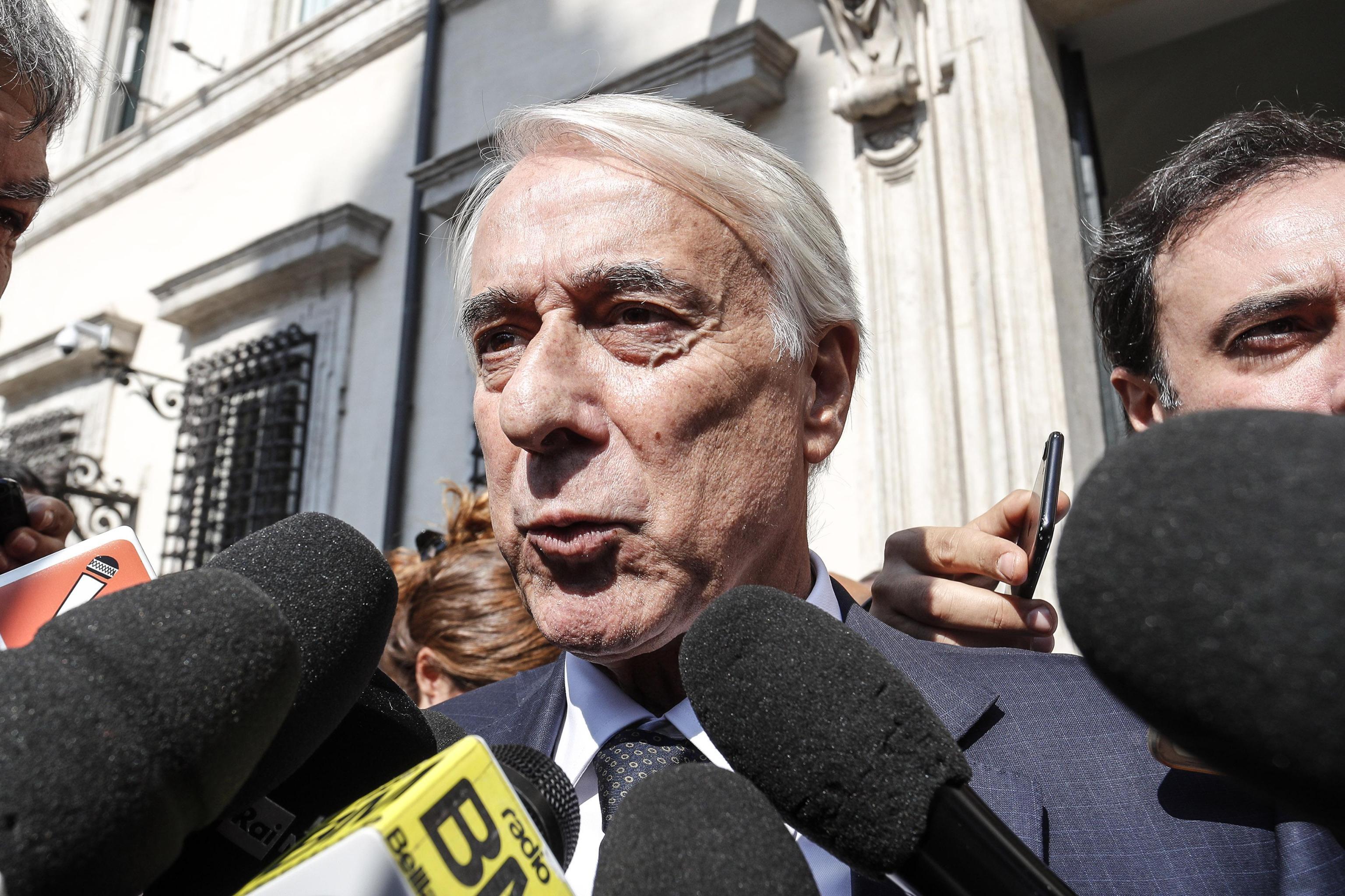 Il nodo si chiama Pisapia