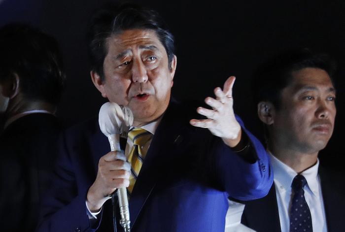 Giappone: vince la coalizione di governo del premier  Shinzo Abe