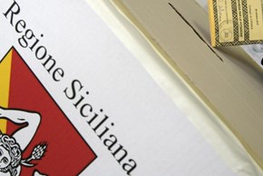 Tante accuse reciproche, sempre di meno al voto
