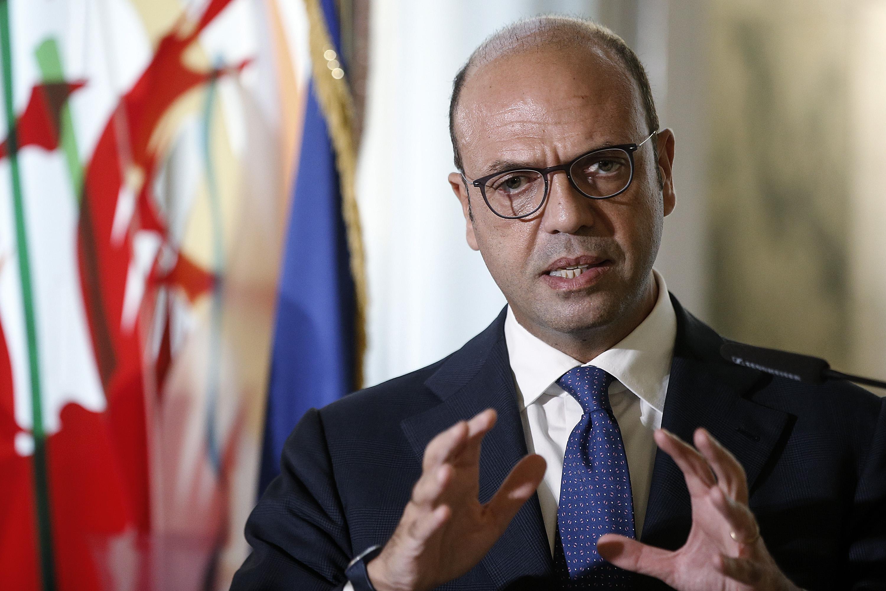 La disfatta di Alfano in casa sua