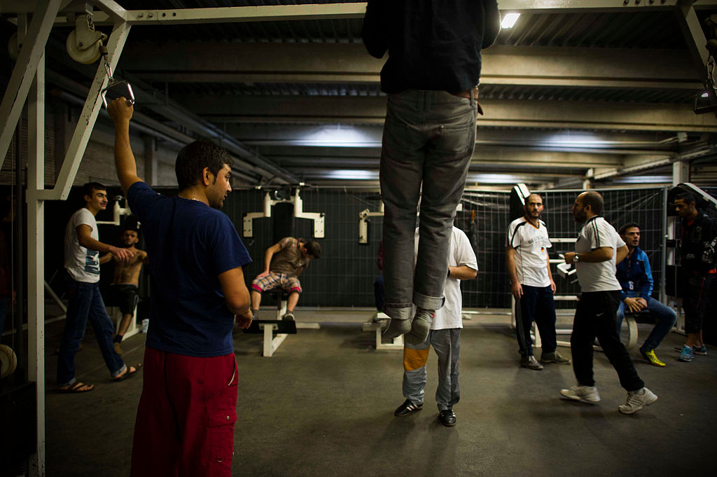 Germania: Spirali di violenza nei centri di accoglienza per profughi