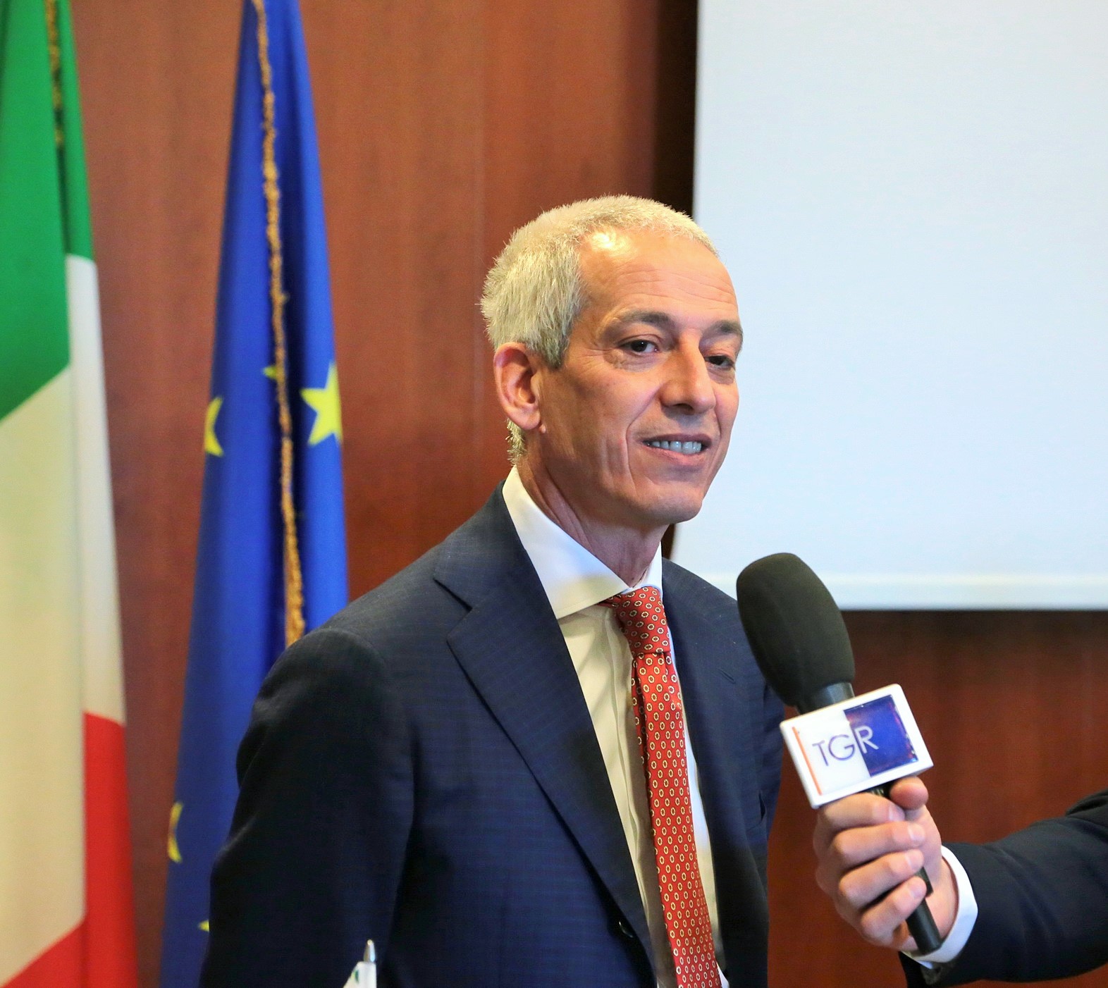 Cavallaro: pensioni bloccate per fare cassa