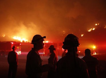 Rogo a Los Angeles, evacuati in 150mila