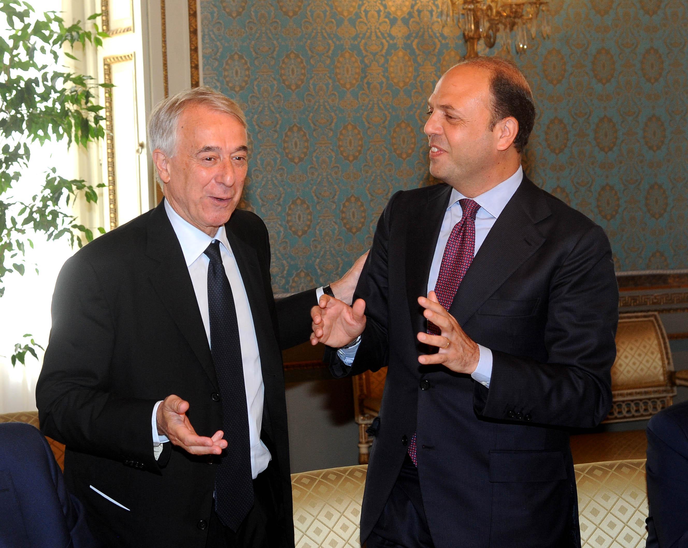 Matteo Renzi perde le truppe prima della battaglia