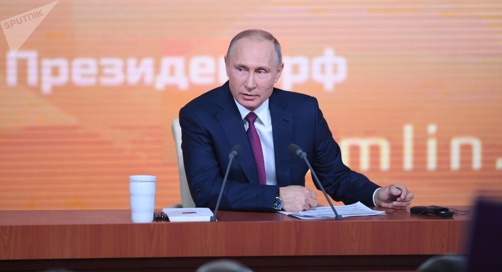 Putin si presenterà alle presidenziali come “indipendente”