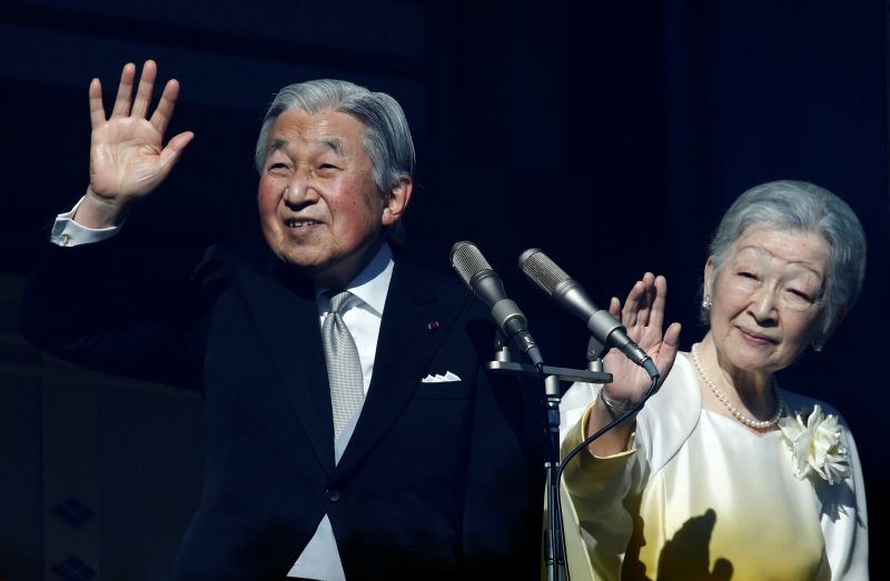 Giappone: record di folla per auguri dell’imperatore Akihito