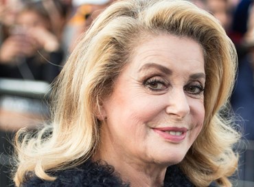 La Deneuve rompe il fronte delle molestate di Hollywood