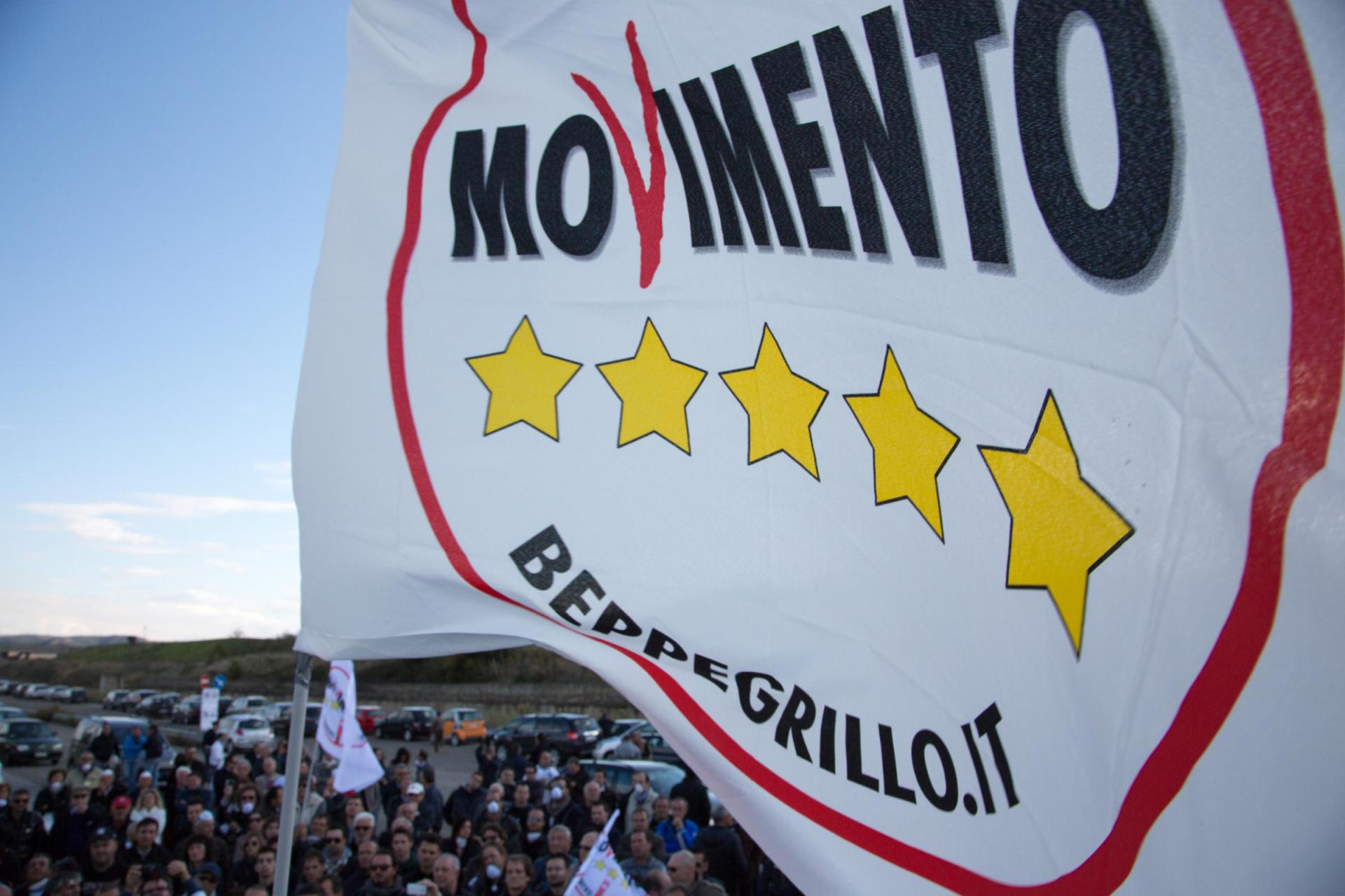 M5S: splendido isolamento finito
