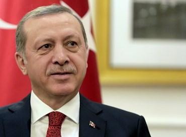 Domani Erdogan incontrerà Macron, a Parigi