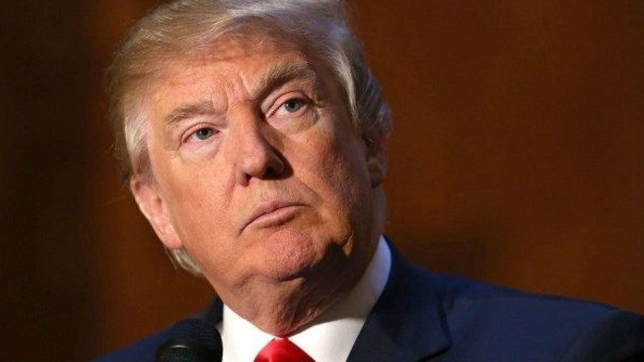 Trump firma la legge sulla sorveglianza elettronica all’estero