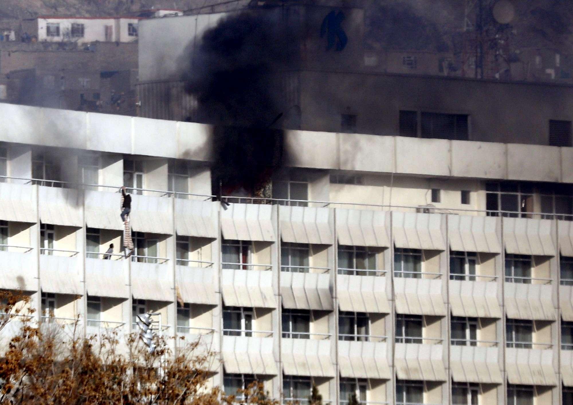 L’attacco talebano all’Intercontinental Hotel di Kabul