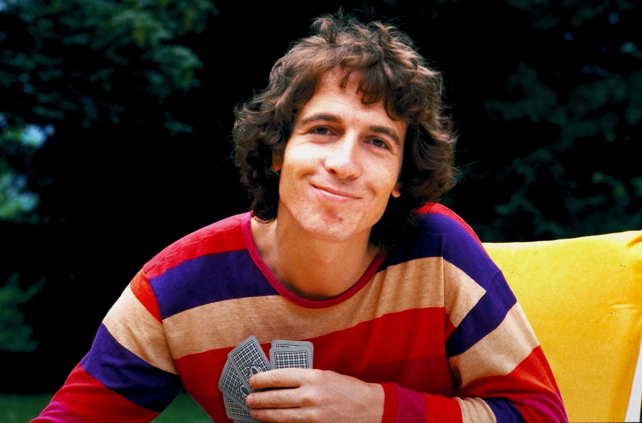 “Essenzialmente tu”, il libro su Rino Gaetano