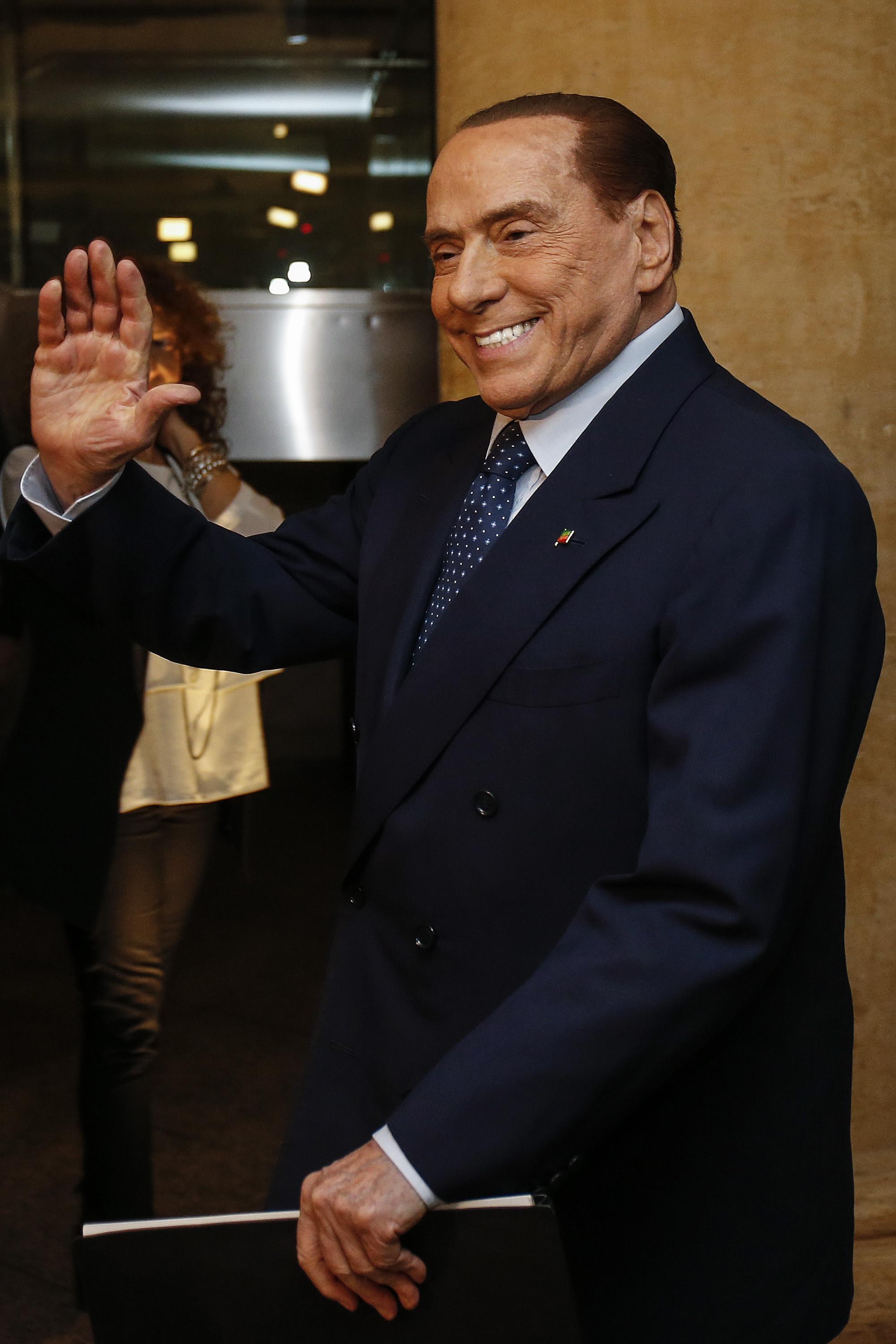Berlusconi respinge il Pd di Renzi