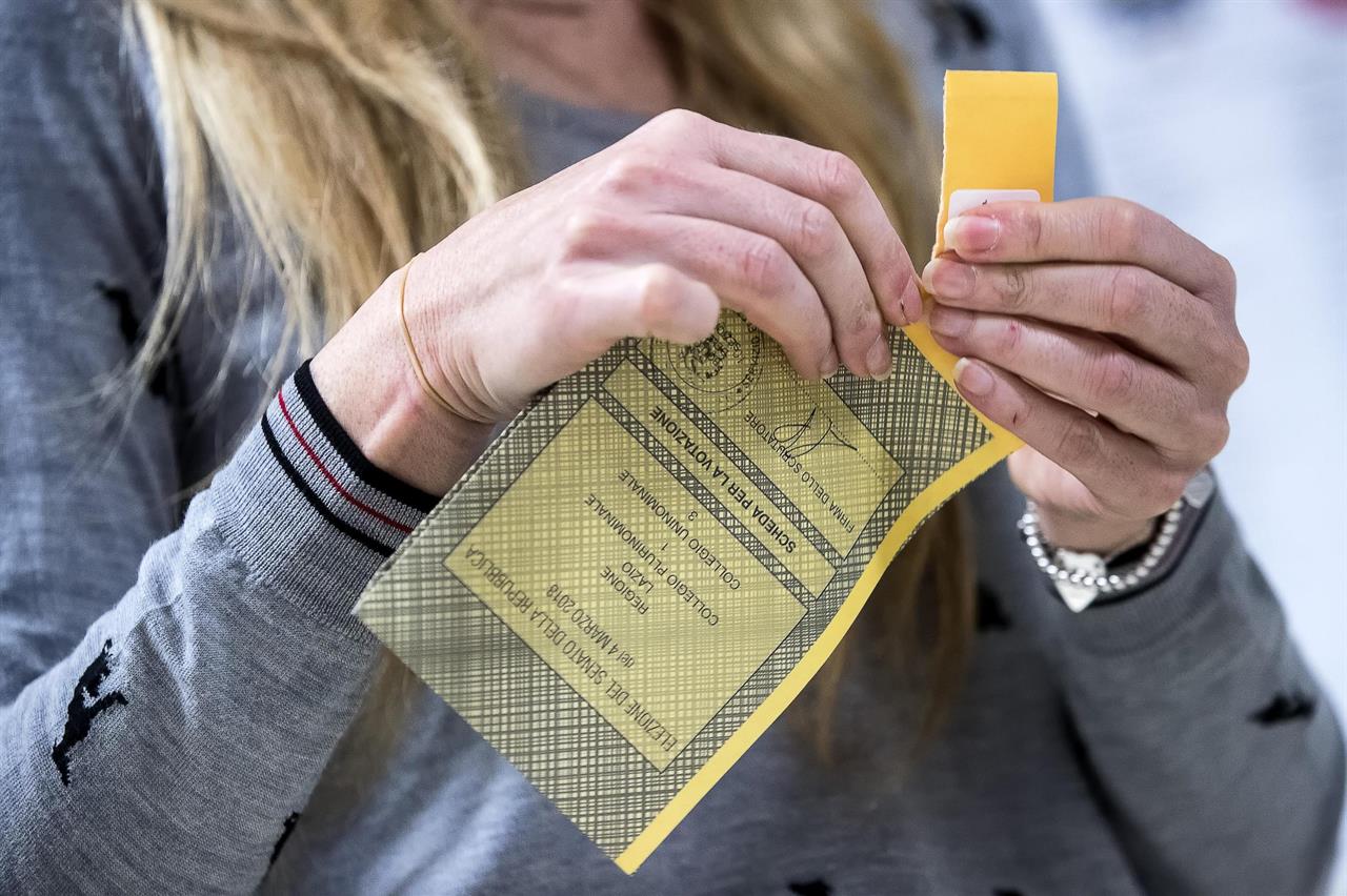 Il bollino antifrode farà annullare le elezioni