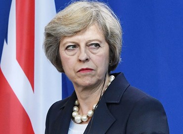 Brexit, i britannici delusi da Theresa May