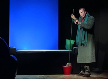Torna in scena “Sulle Spine”, noir su bullismo con Urbano Barberini