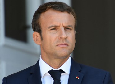 Macron chiede l’intervento di Putin su Damasco