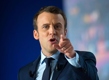 Francia, Macron caccia i giornalisti dall’Eliseo