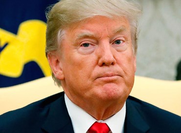 Trump “scarica” l’ex consigliere Porter