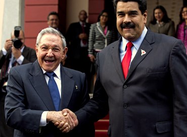 Diecimila firme cilene contro Maduro e Castro