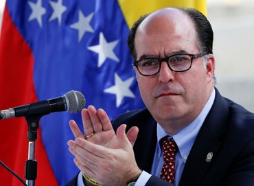 Venezuela, Julio Borges lancia la sfida a Maduro