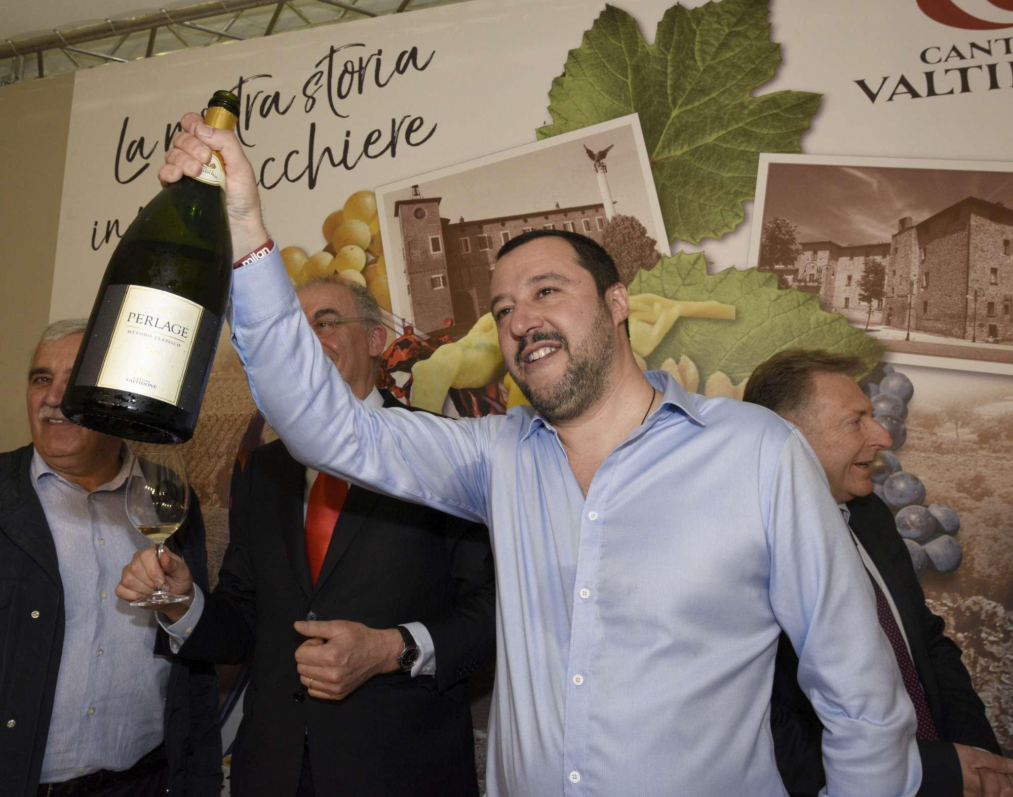 La politica si confronta al Vinitaly